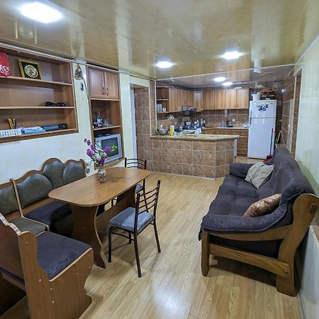 Guest House Sector 30 Kutaisi Exterior foto